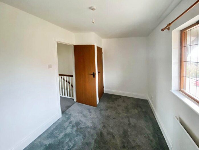 2 Bedroom Terraced House To Rent In Parsonage Close, Oakley, MK43