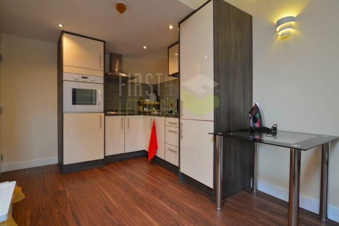 1 Bedroom Flat To Rent In Westbury Road, Clarendon Park, LE2
