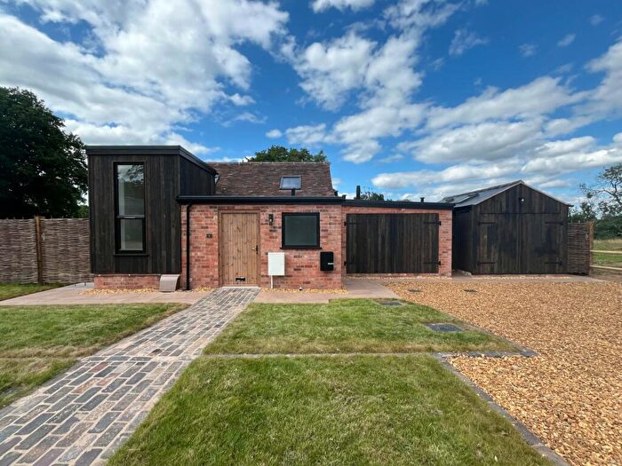 2 Bedroom Detached House To Rent In Baccabox Lane, Hollywood, Birmingham, Worcestershire, B47