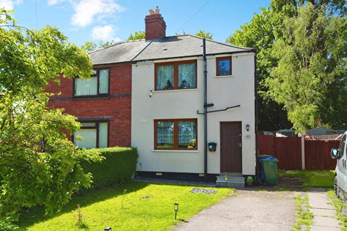 2 Bedroom Semi-Detached House For Sale In Greenwood Avenue, Rowley Regis, B65