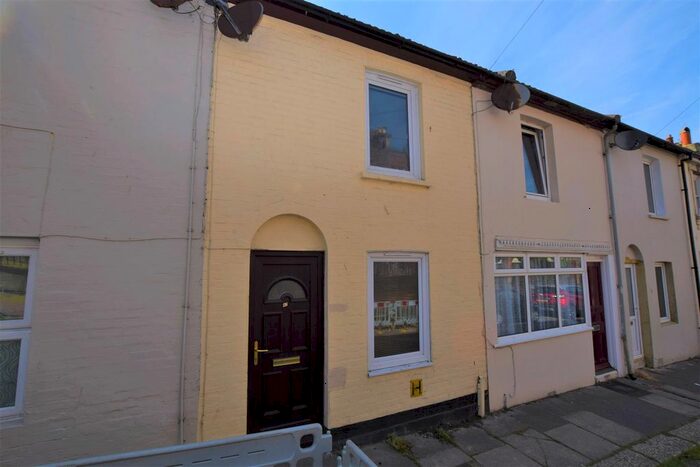 2 Bedroom Terraced House To Rent In Stonefield Road, Hastings, TN34
