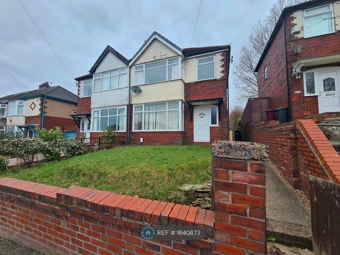 3 Bedroom Semi-Detached House To Rent In Hill Cot Road, Bolton, BL1