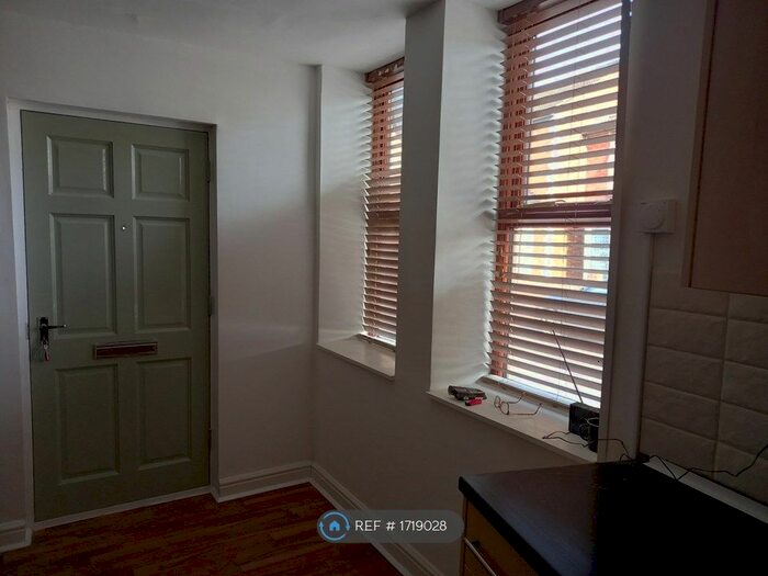 1 Bedroom Flat To Rent In Bath Road, Kettering, NN16