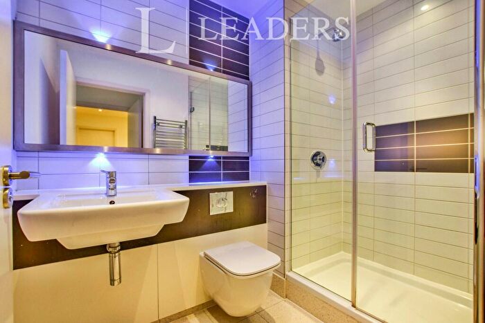2 Bedroom Apartment To Rent In Skyline Central, Goulden Street, Manchester, M4