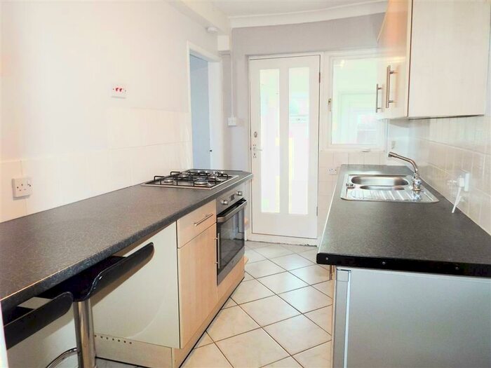 1 Bedroom Flat To Rent In Doddington Road, Lincoln, LN6