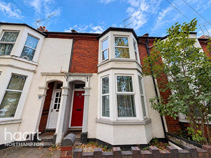 4 Bedroom Terraced House For Sale In Victoria Promenade, Northampton, NN1