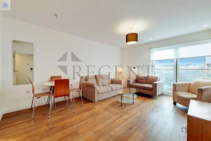 1 Bedroom Apartment To Rent In Forge Square, Canary Wharf, E14