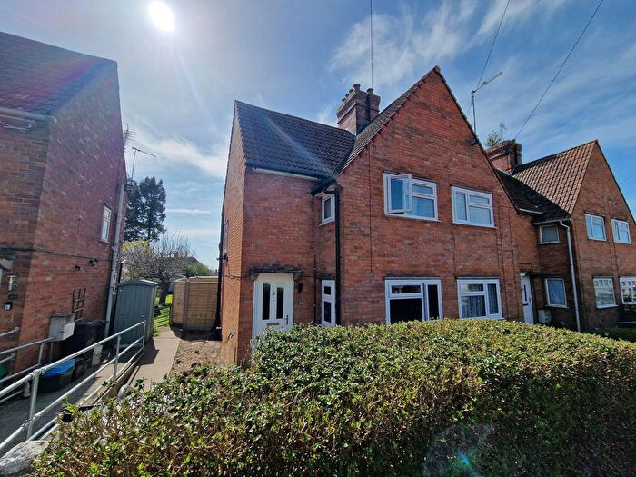 2 Bedroom Property To Rent In Stiby Road, Yeovil, BA21