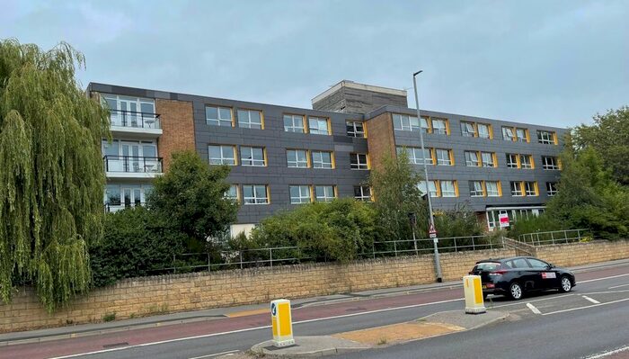 1 Bedroom Flat For Sale In Flat Kirkstall Gate, Commercial Road, Leeds, West Yorkshire, LS5