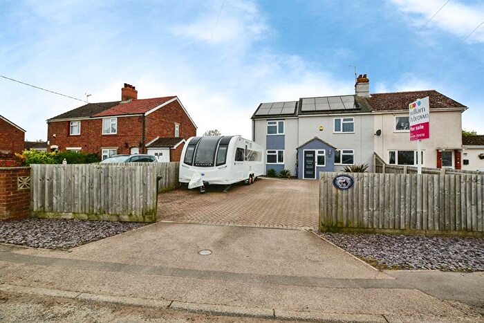 4 Bedroom Semi Detached House For Sale In Church Green Road, Fishtoft, Boston, PE21