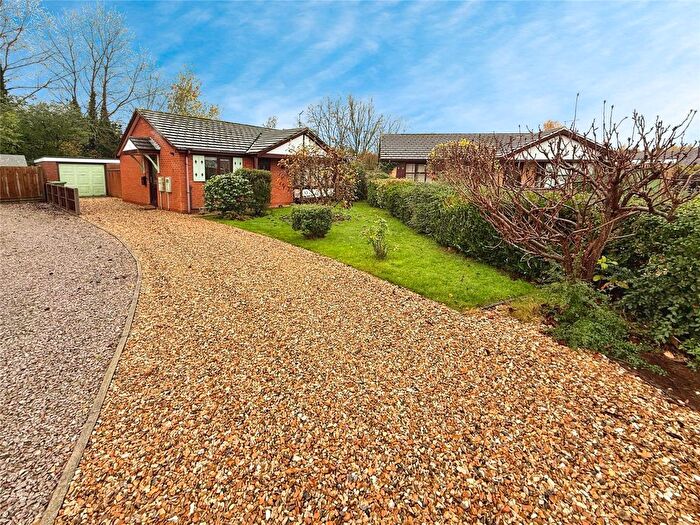 2 Bedroom Bungalow For Sale In Wyton Close, Lincoln, Lincolnshire, LN6