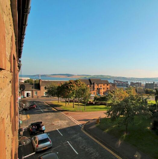 2 Bedroom Flat To Rent In Crescent Street, Dundee, Dundee, DD4