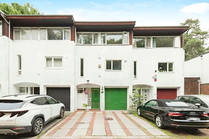 3 Bedroom Terraced House To Rent In Glen Eyre Road, Southampton, SO16