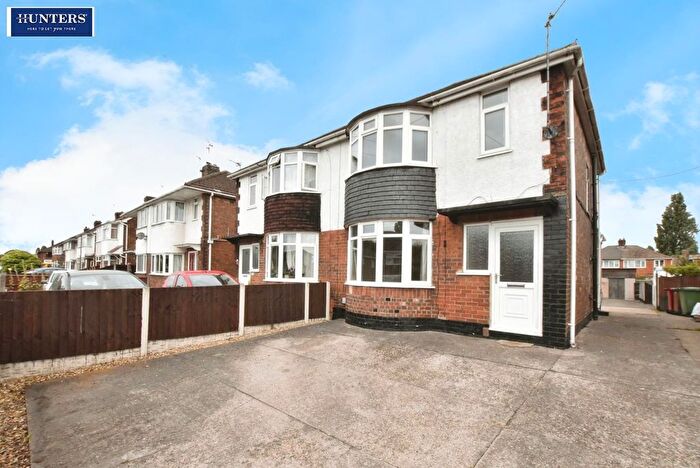 3 Bedroom Semi-Detached House For Sale In East Common Lane, Scunthorpe, DN16