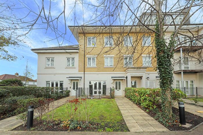 3 Bedroom Flat For Sale In Arlington House, West Drayton, UB7