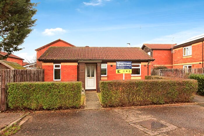 2 Bedroom Detached Bungalow For Sale In Home Pasture, Peterborough, PE4