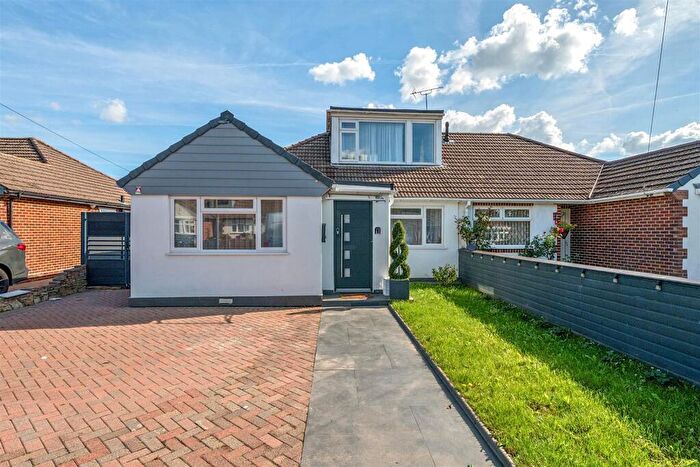 3 Bedroom Semi-Detached House For Sale In Hatherley Crescent, Portchester, PO16