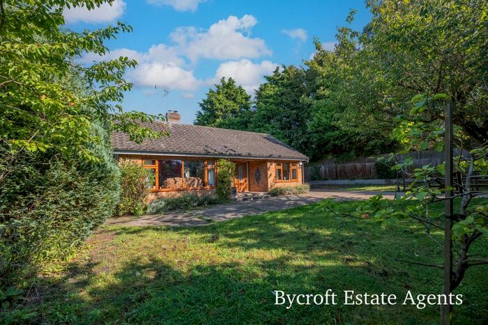 2 Bedroom Detached Bungalow For Sale In Beccles Road, St. Olaves, Great Yarmouth, NR31