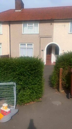 2 Bedroom Terraced House To Rent In Bentry Road, Dagenham, RM8