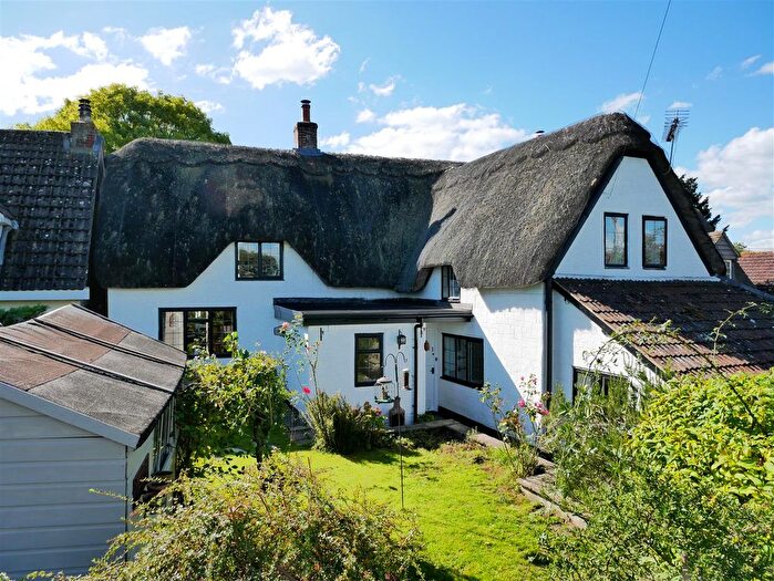 3 Bedroom Cottage For Sale In Moggs Lane, Calstone, SN11