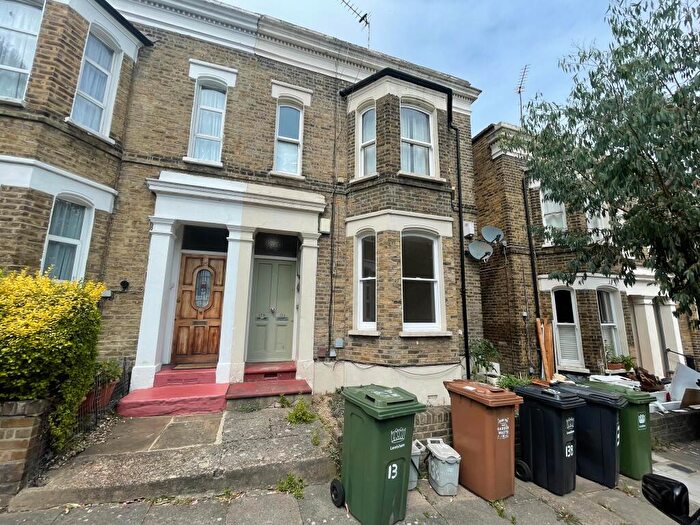 1 Bedroom Flat To Rent In Lind Street, SE8