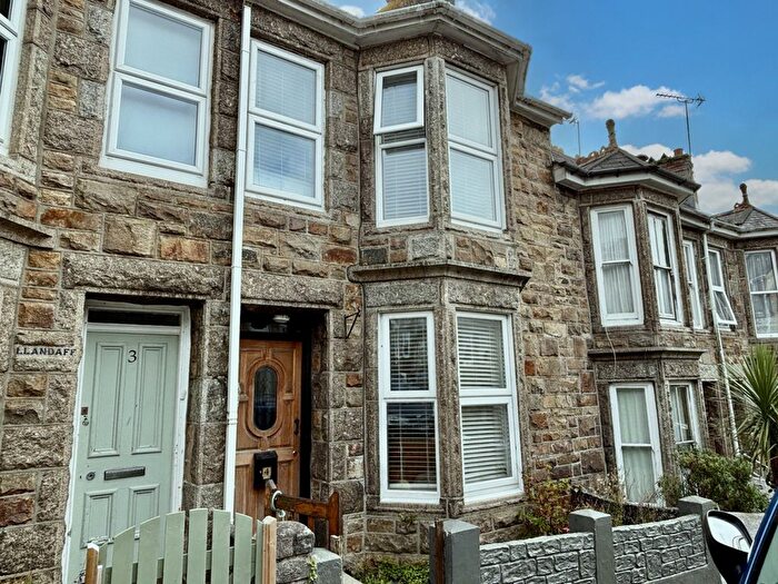 3 Bedroom End Of Terrace House For Sale In Barwis Hill, Penzance, TR18