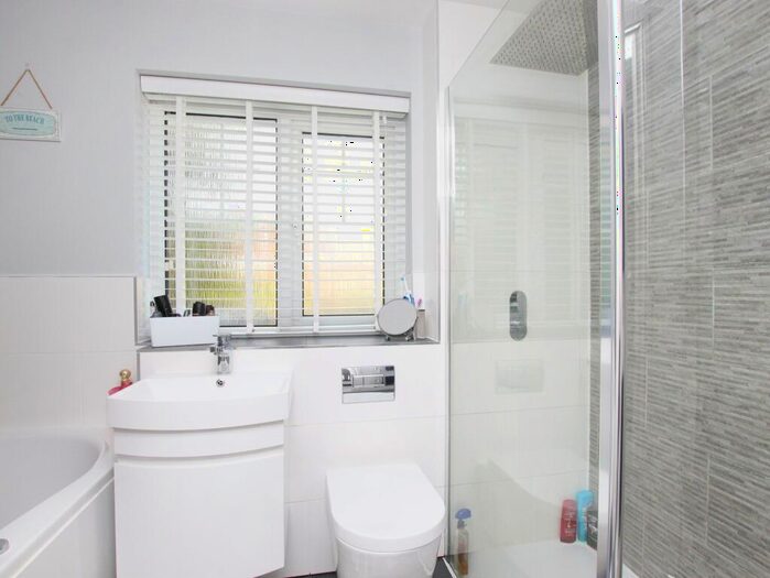 5 Bedroom Detached House For Sale In Graig Y Mynydd, Gelliseren, Tonyrefail, CF39
