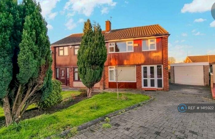 3 Bedroom Semi-Detached House To Rent In Fir Close, Poynton, Stockport, SK12