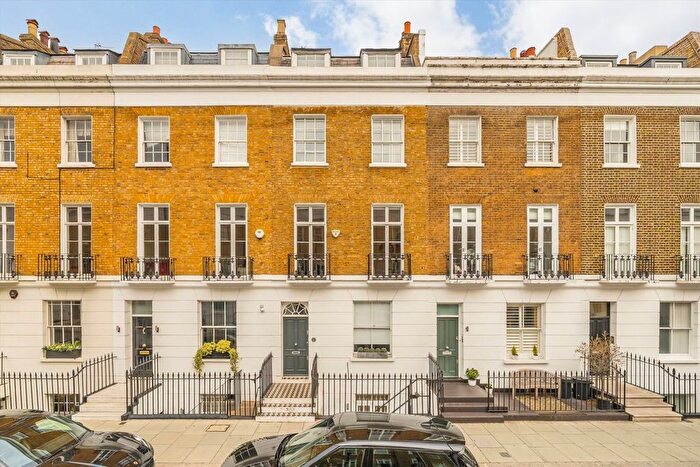 4 Bedroom Property For Sale In Sydney Street, Chelsea, SW3