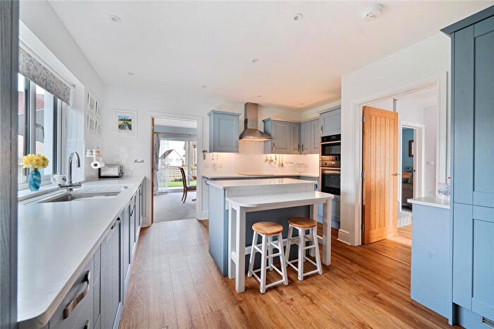4 Bedroom Detached House For Sale In Harvest Close, Roundswell, Barnstaple, Devon, EX31