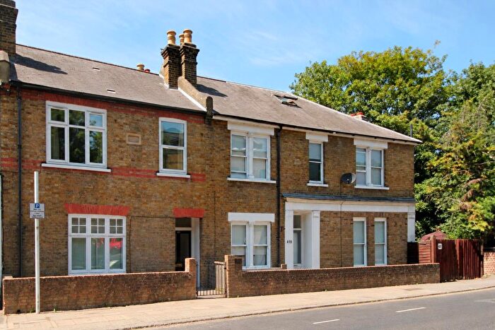 2 Bedroom Maisonette To Rent In St. Margarets Road, TW7