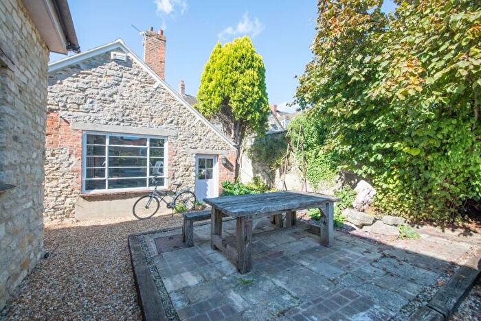 1 Bedroom Apartment To Rent In Oxford Street, Woodstock, OX20