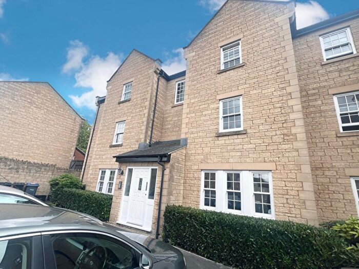 2 Bedroom Apartment To Rent In Flowers Yard, Chippenham, SN15