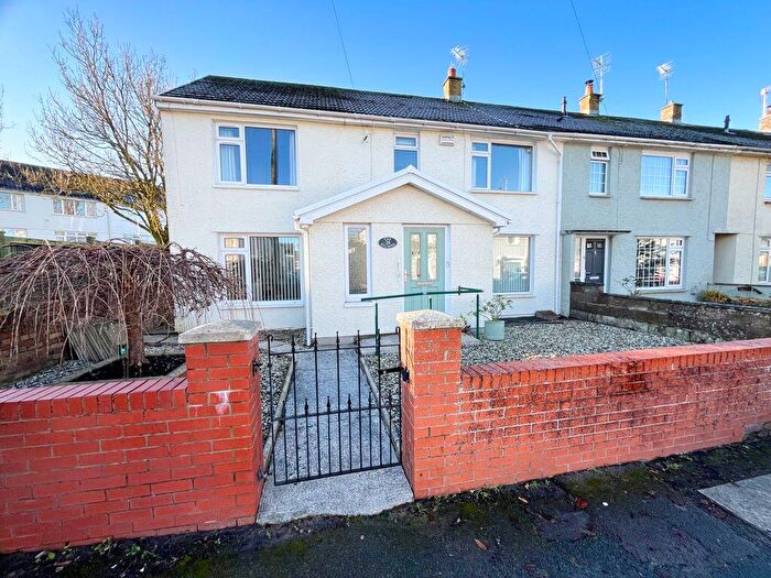 4 Bedroom Semi-Detached House For Sale In Cae Stumpie, Cowbridge, The Vale Of Glamorgan, CF71