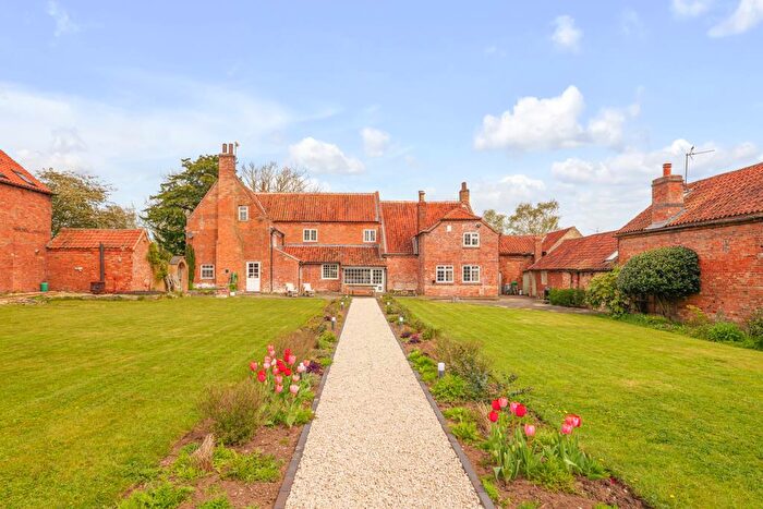 6 Bedroom Detached House For Sale In Flawborough, NG13