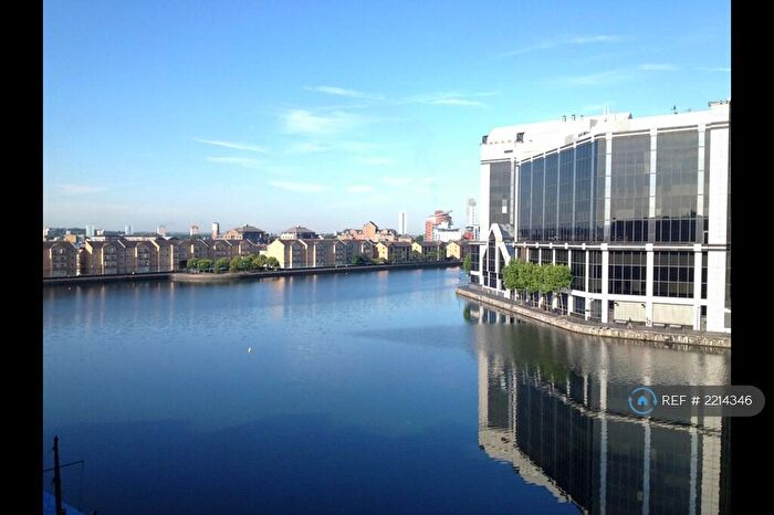 2 Bedroom Flat To Rent In Selsdon Way, London, E14