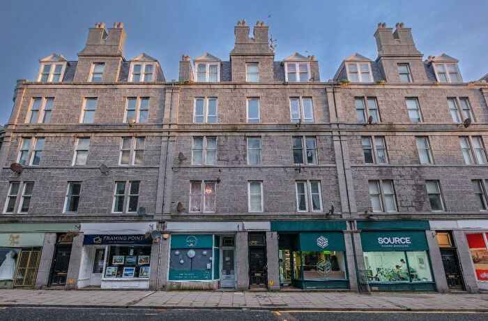2 Bedroom Flat To Rent In Rosemount Viaduct, Aberdeen, AB25