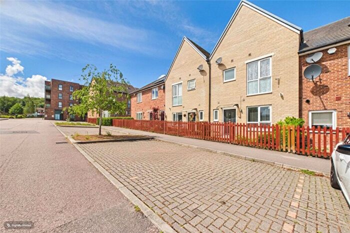 3 Bedroom Terraced House To Rent In Eddleston Way, Tilehurst, Reading, Berkshire, RG30