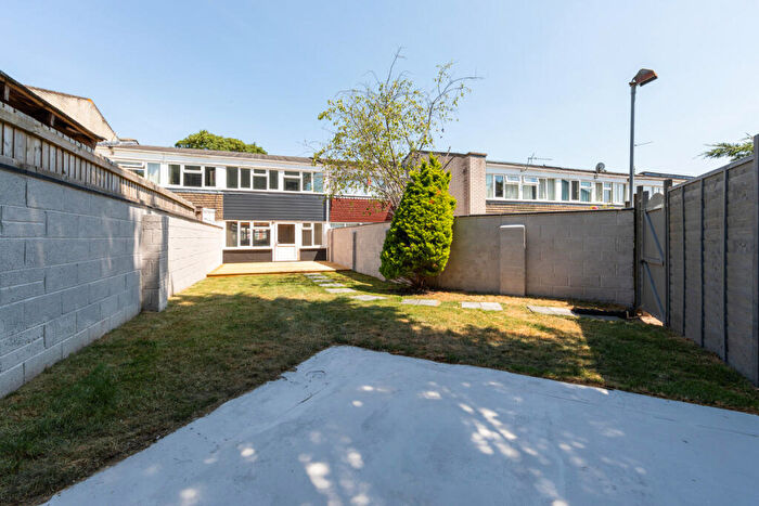 4 Bedroom Terraced House For Sale In Stockwood Lane, Bristol, BS14