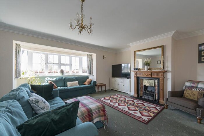 3 Bedroom Bungalow For Sale In The Beeches, Southway Drive, BA21