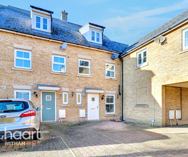 3 Bedroom Town House For Sale In Randall Close, Witham, CM8