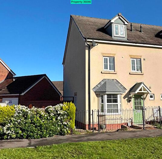 4 Bedroom Semi Detached House To Rent In Amport Lane Kingsway, Quedgeley, Gloucester, GL2
