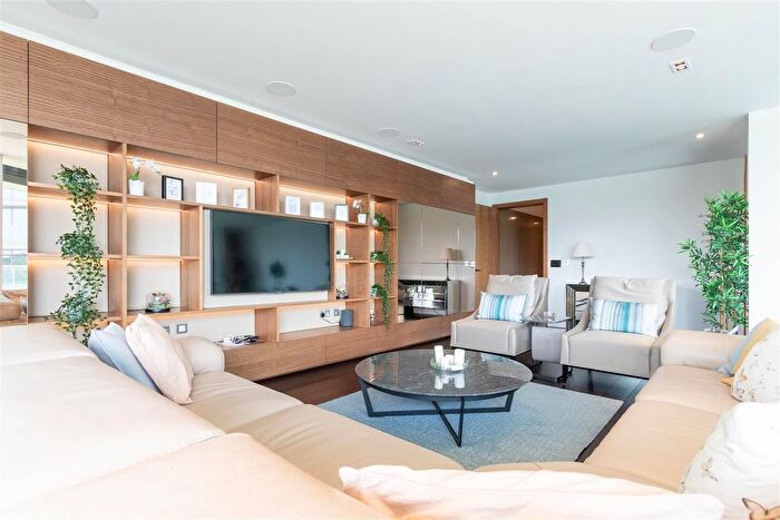 3 Bedroom Flat To Rent In Goldhurst House, Fulham Reach, W6