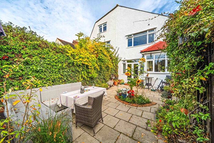 3 Bedroom Semi Detached House For Sale In Kingston Road, Epsom, KT19