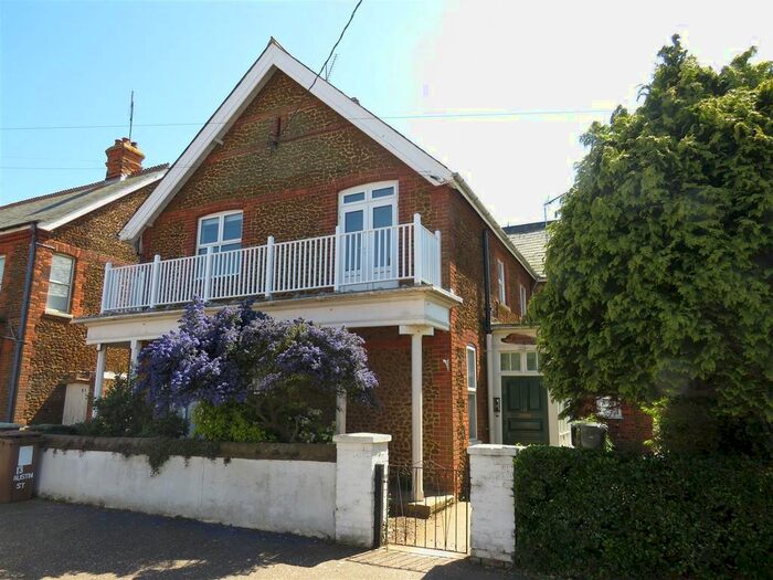 2 Bedroom Flat To Rent In Austin Street, Hunstanton, PE36