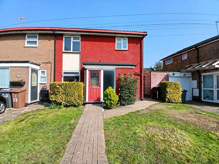 3 Bedroom Property To Rent In Bedwell Crescent, Stevenage, SG1