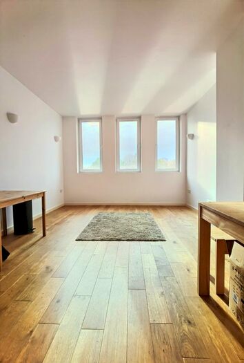 2 Bedroom Flat To Rent In Canning Road, London, E15