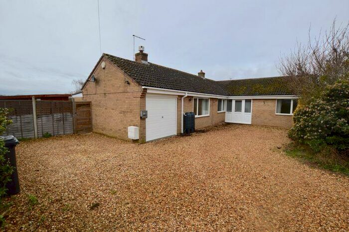 4 Bedroom Detached Bungalow To Rent In College Close, Great Casterton, Stamford, PE9