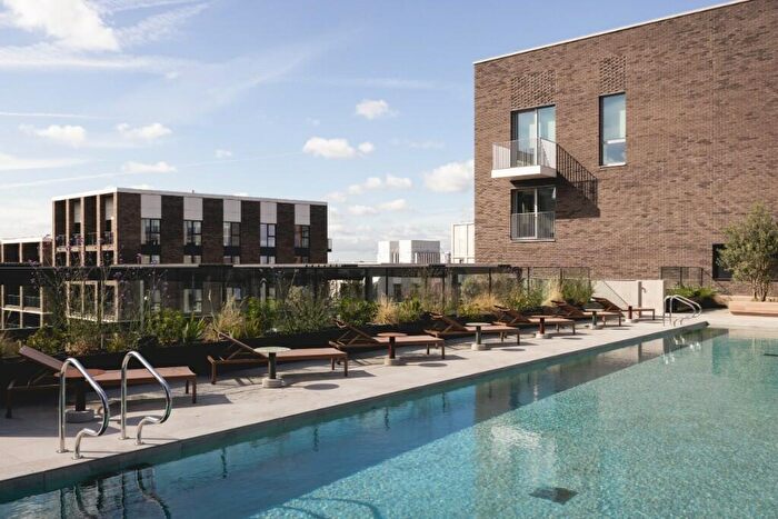 Studio To Rent In Nine Elms Lane, London, SW11