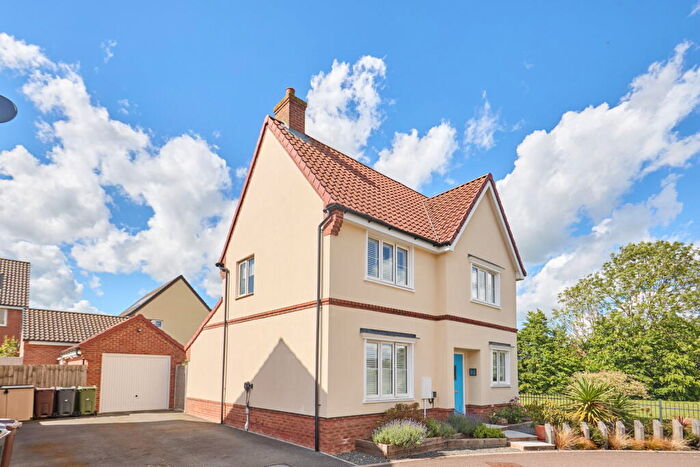 4 Bedroom Detached House For Sale In Harvest Road, Attleborough, NR17
